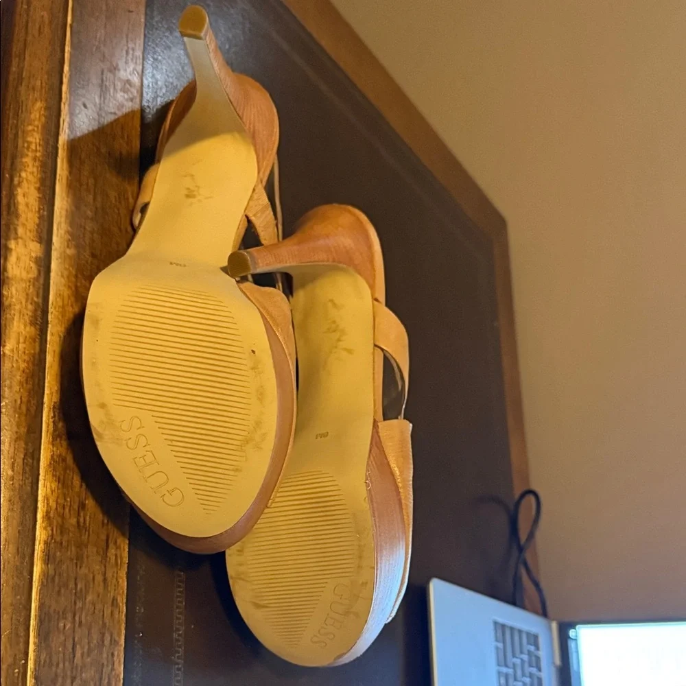 Guess Elegant Tan Women's Peep-Toe Sling Back Heels Size 8